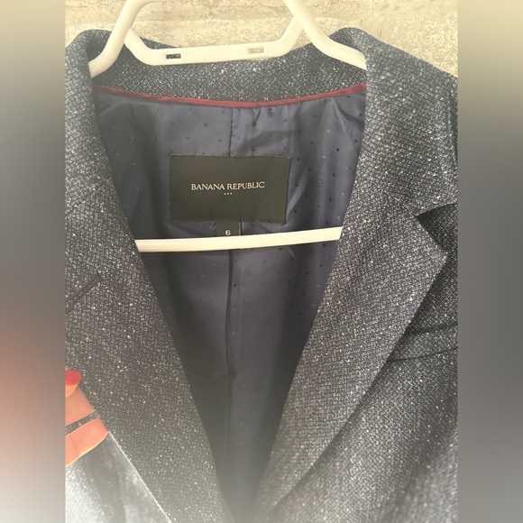 Banana Republic size 6 Blazer in blue just beautiful classic blazer well made - Picture 2 of 11